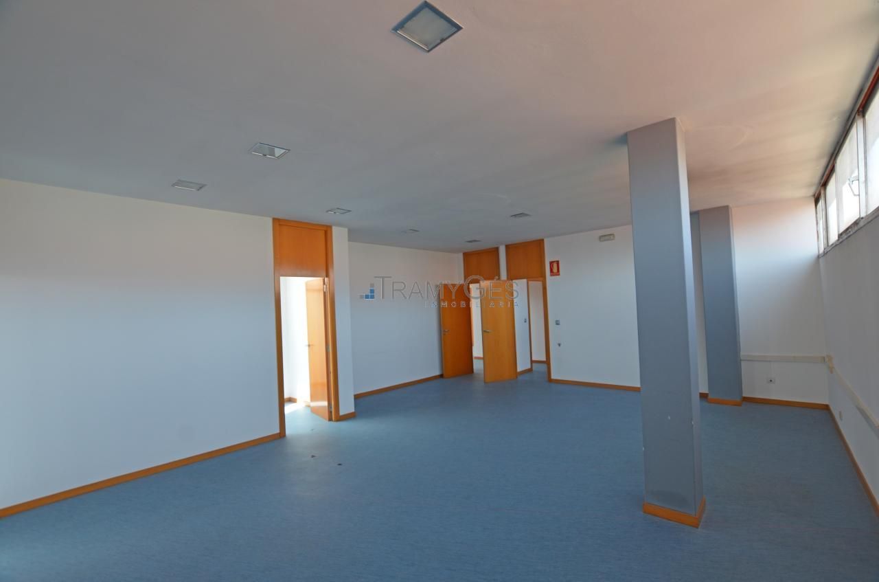 Office to rent in A Guarda  