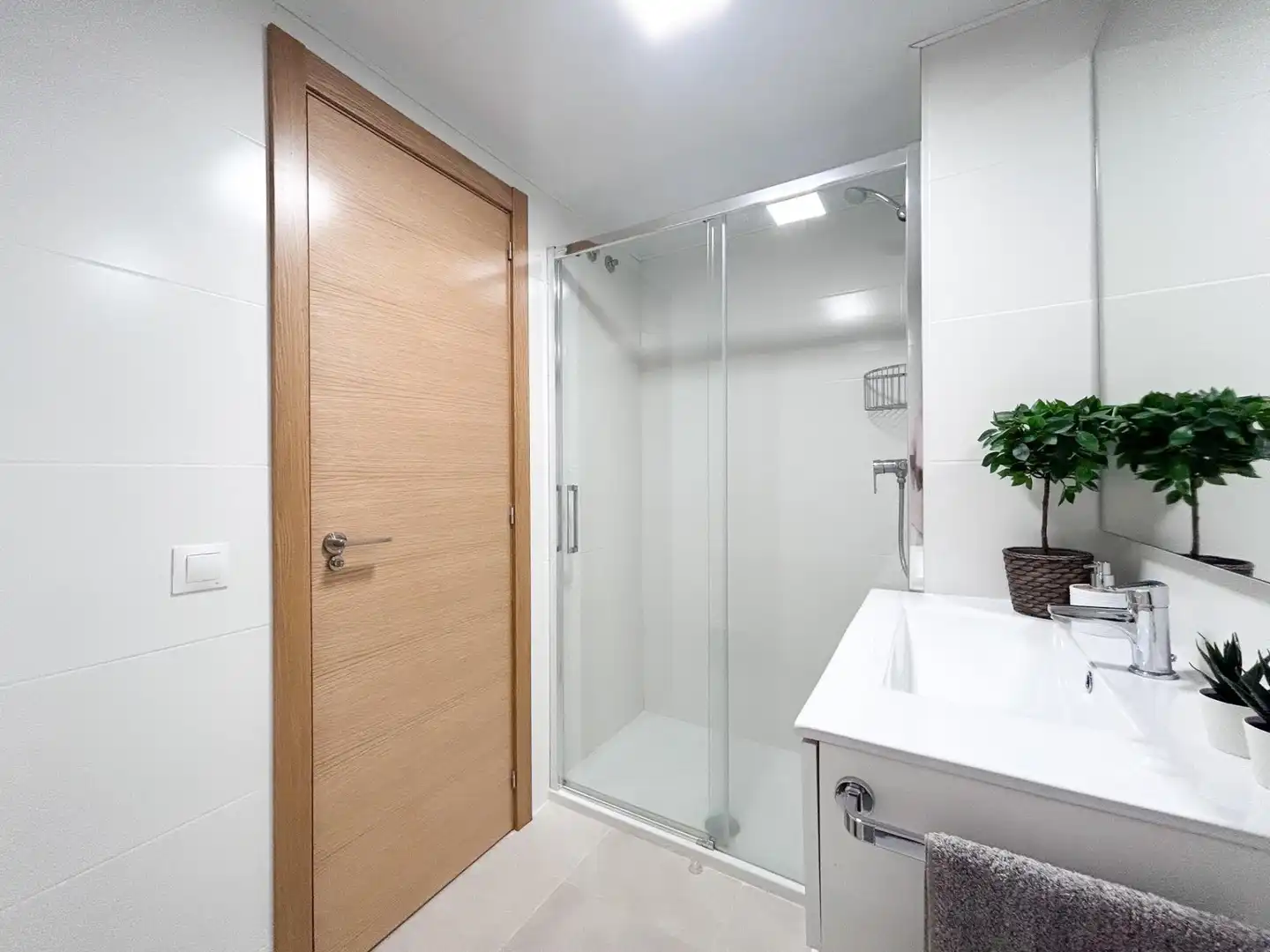 Badezimmer von Wohnungen zur Miete in El Puig de Santa Maria mit Klimaanlage, Heizung und Privatgarten