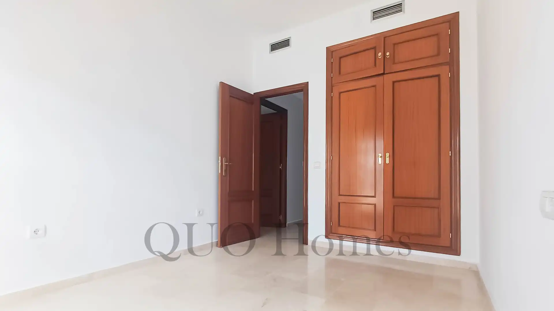 Bedroom of Flat for sale in Jerez de la Frontera  with Air Conditioner, Storage room and Balcony