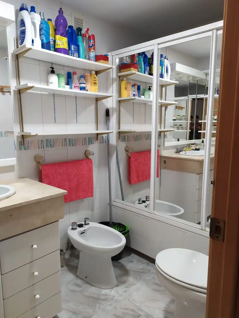 Bathroom of Apartments for sale in Salou  with Air Conditioner, Heating and Storage room