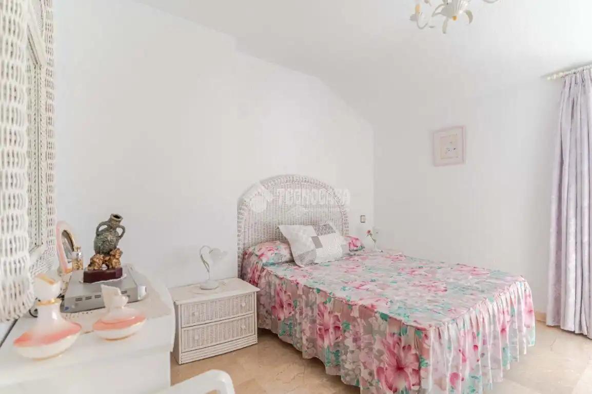 Habitación de Casa adosada en venta en Motril con Terraza, Trastero y Balcón