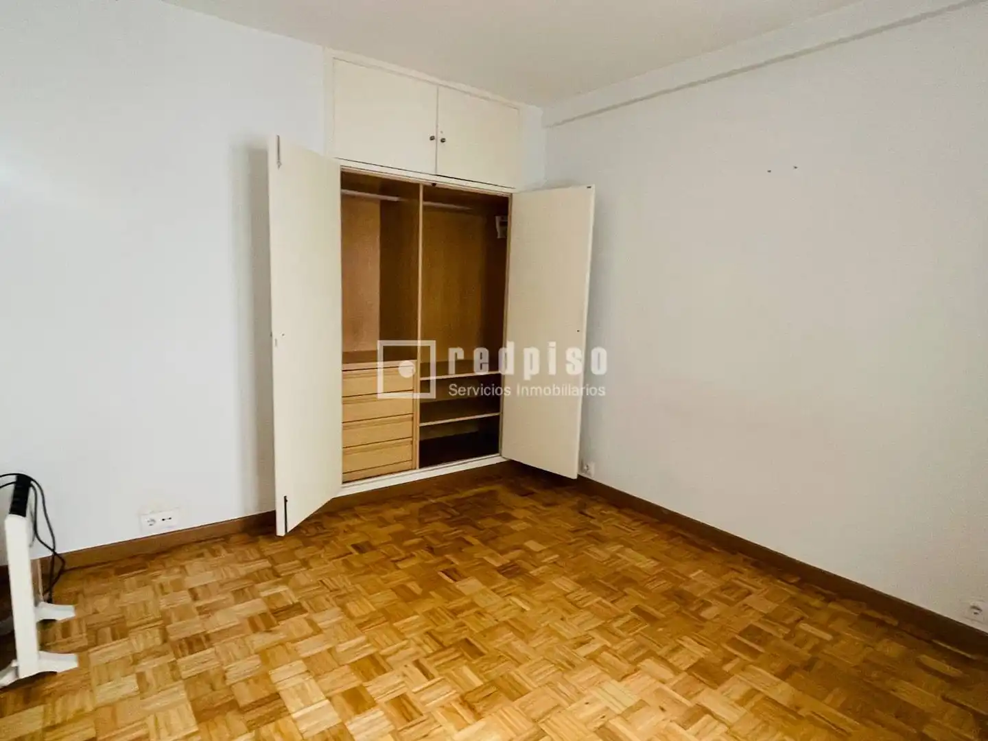 Habitación de Piso de alquiler en Madrid con Calefacción y Terraza