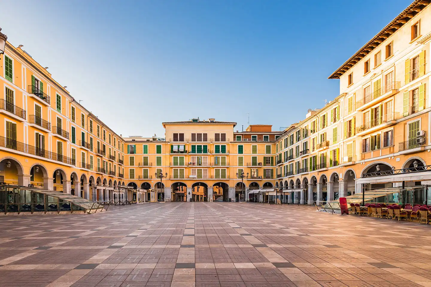 Flat with terrace for sale in Plaça Major