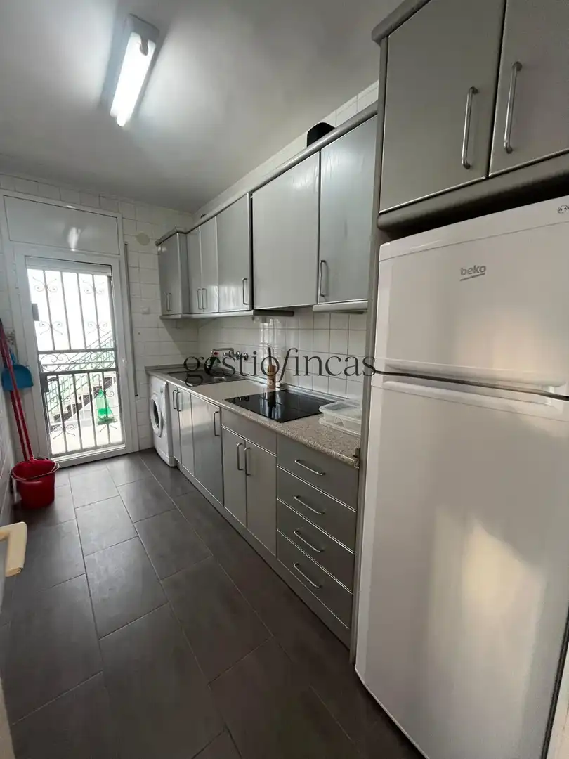Apartments for rent in Avenida ENRIC GRANADOS, Regueral - Prat d'en Forés