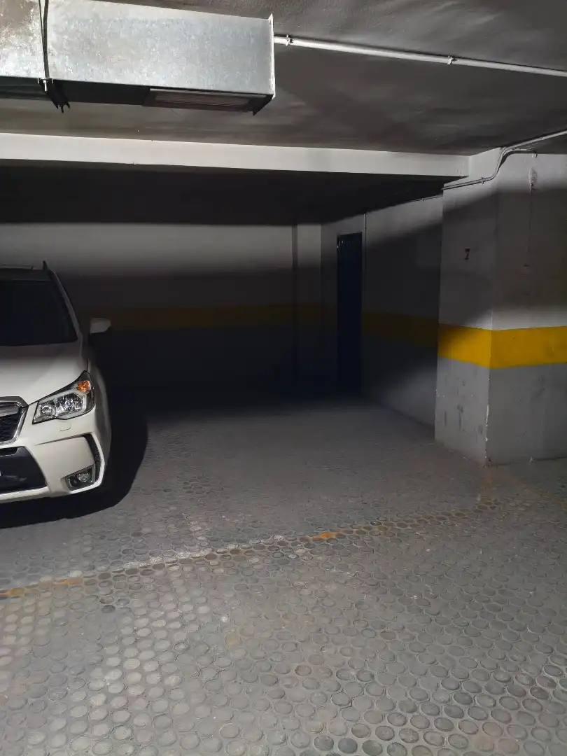 Parkplatz von Garage zur Miete in Granada