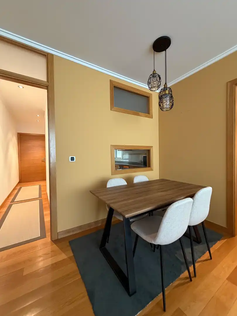 Menjador de Apartament de lloguer en Lugo amb Calefacció, Traster i Moblat