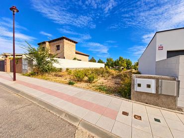 Terrenos y solares en venta en Calle Zaorejas