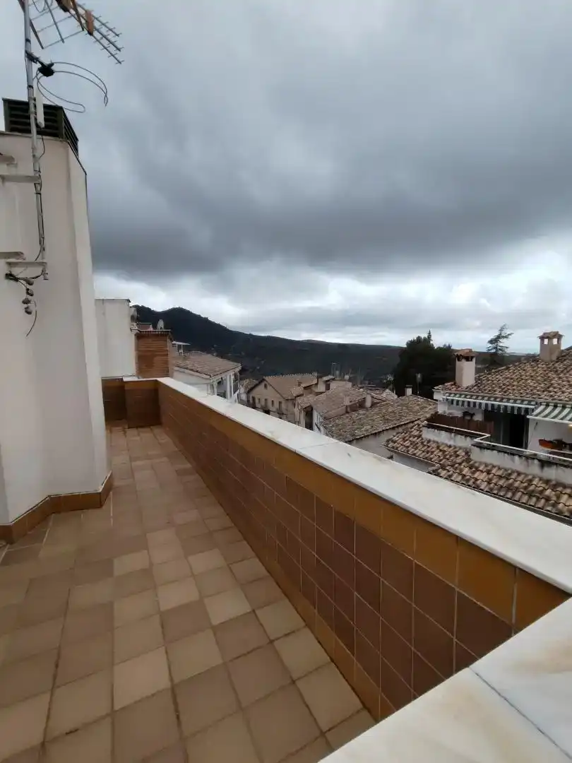Vista exterior de Ático en venta en Cazorla con Aire acondicionado y Amueblado