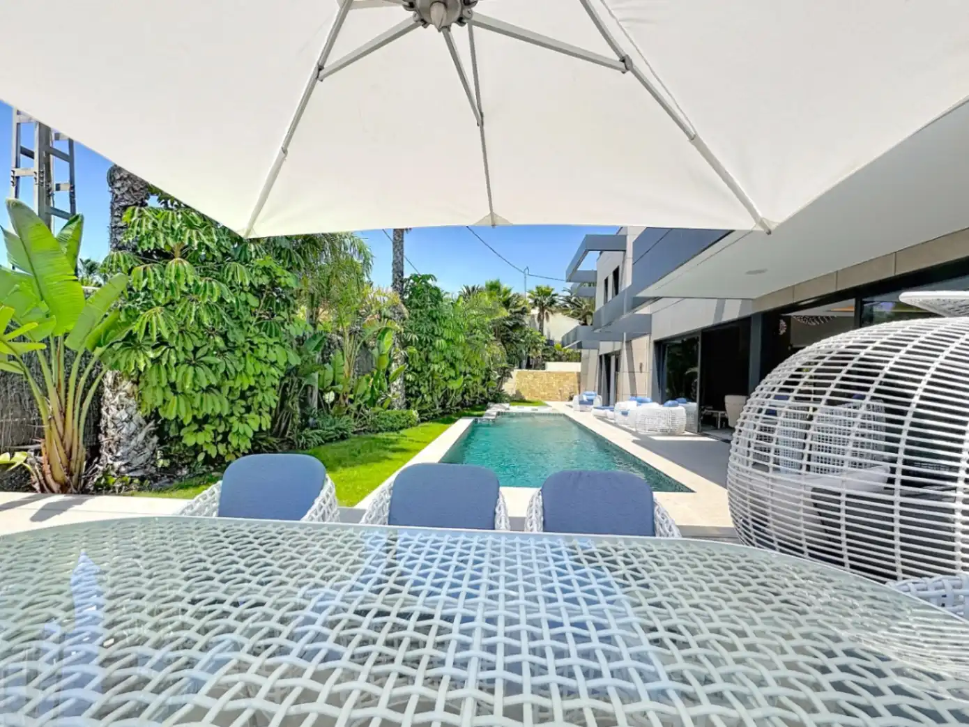 Chalet con piscina en venta en Marisol Park - Ortembach - Los Almendros, imagen 5