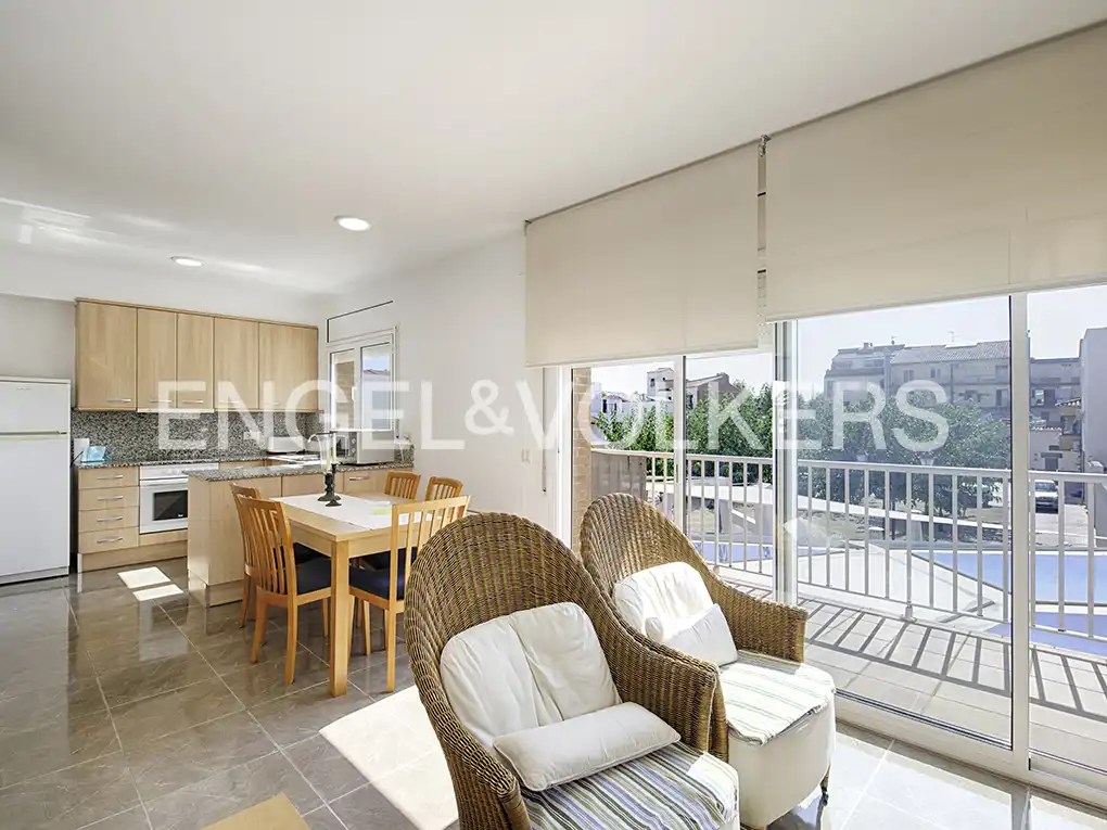 Exterior view of Buildings for sale in Empuriabrava