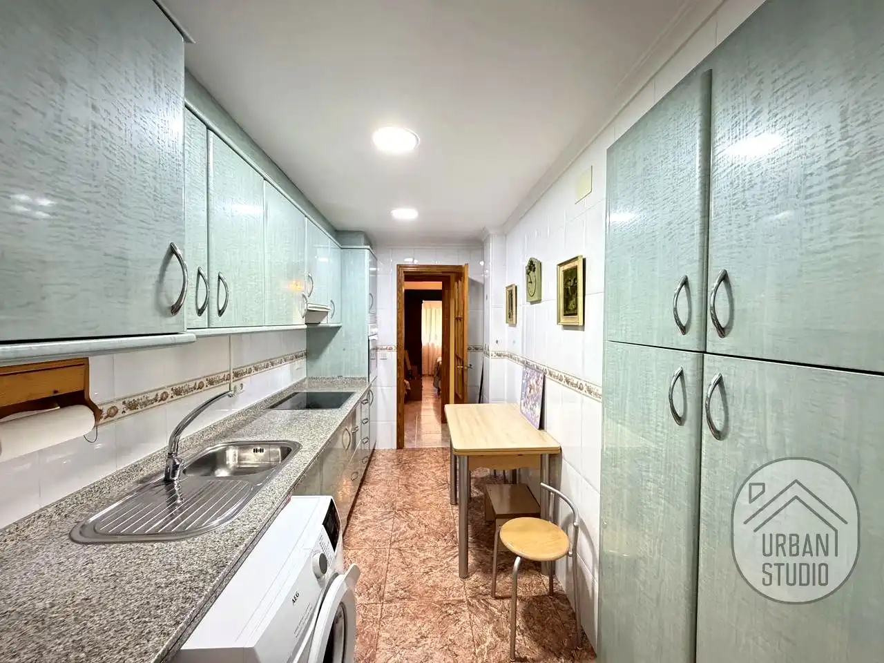 Kitchen of Flat for sale in Alicante / Alacant  with Air Conditioner, Furnished and Balcony