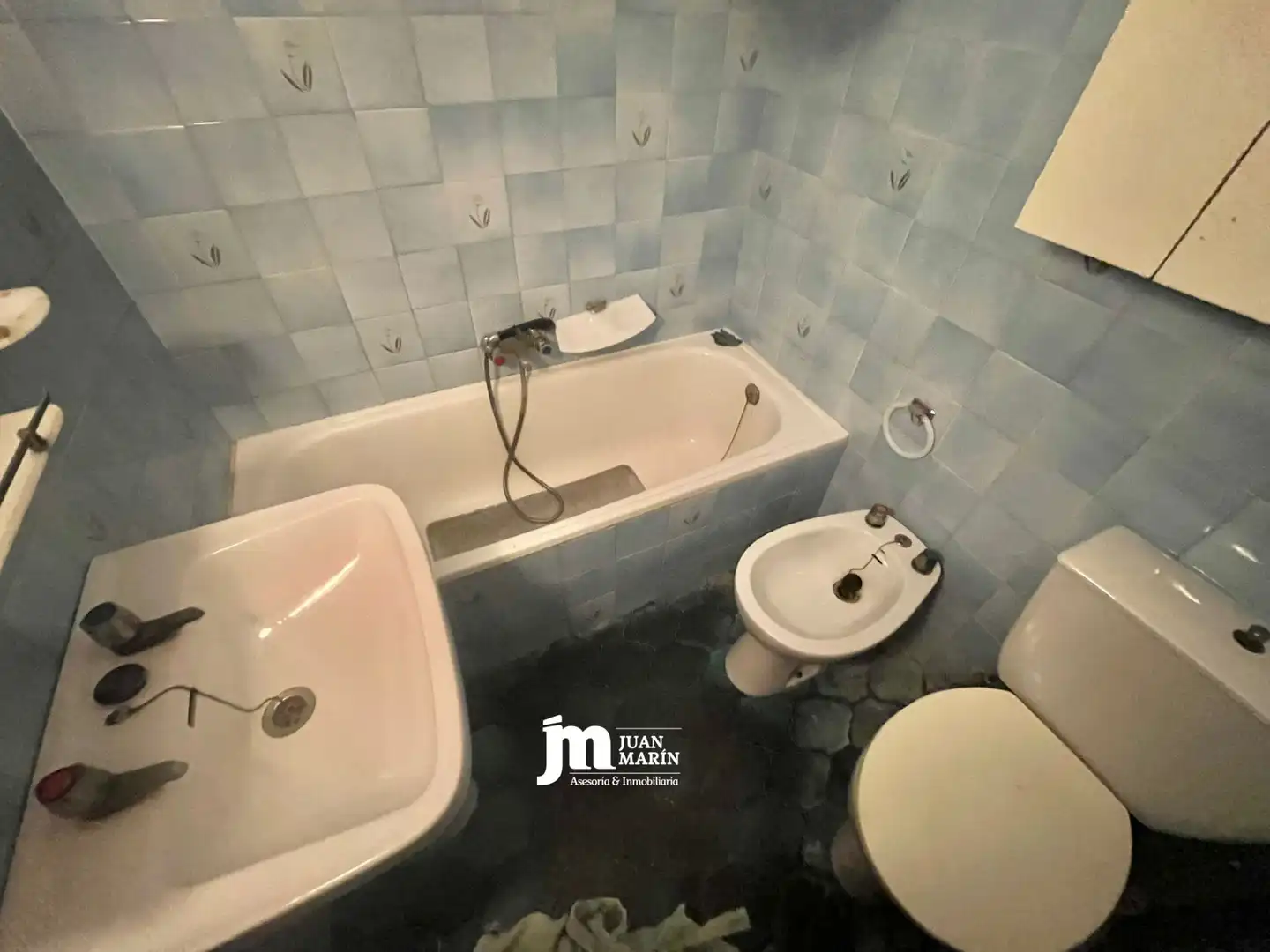Baño de Piso en venta en Cieza con Terraza, Trastero y Amueblado