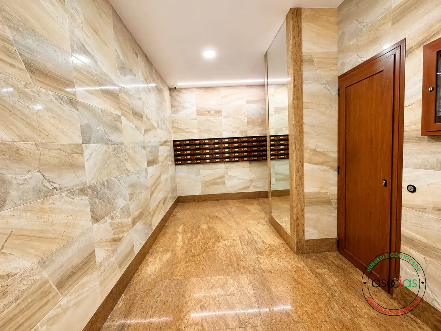 Piso en venta en CL MARIA ZAMBRANO, 8, La Calzada