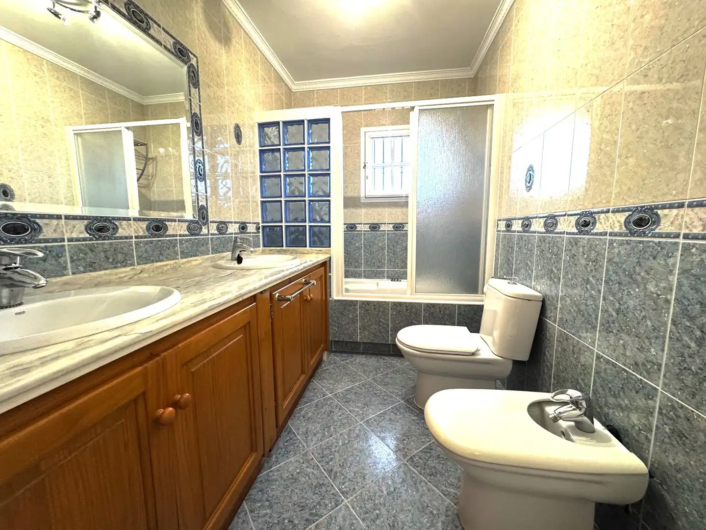 Bathroom of Houses for rent in Casares  with Air Conditioner, Private garden and Terrace
