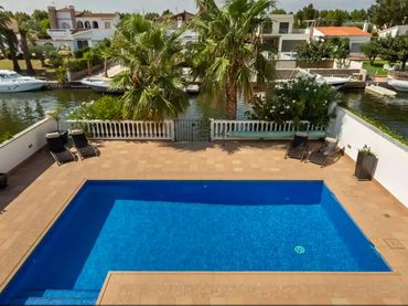 Casa amb piscina en venda a EBRE