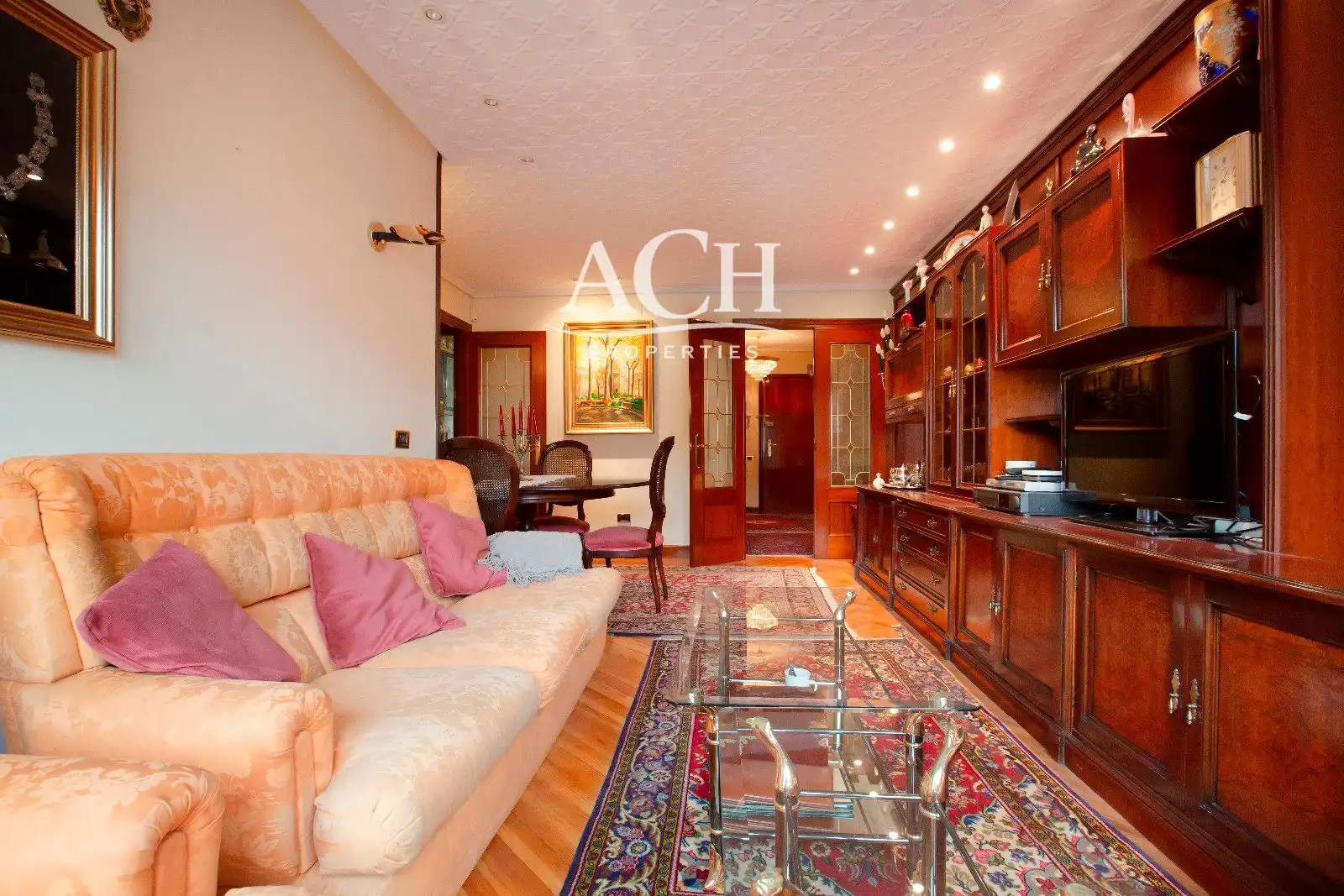 Sala de estar de Piso en venta en Bilbao  con Calefacción, Amueblado y Alarma