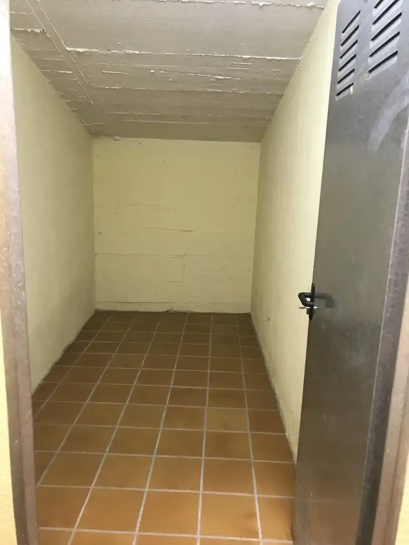 Trastero en venta en Esplugues de Llobregat