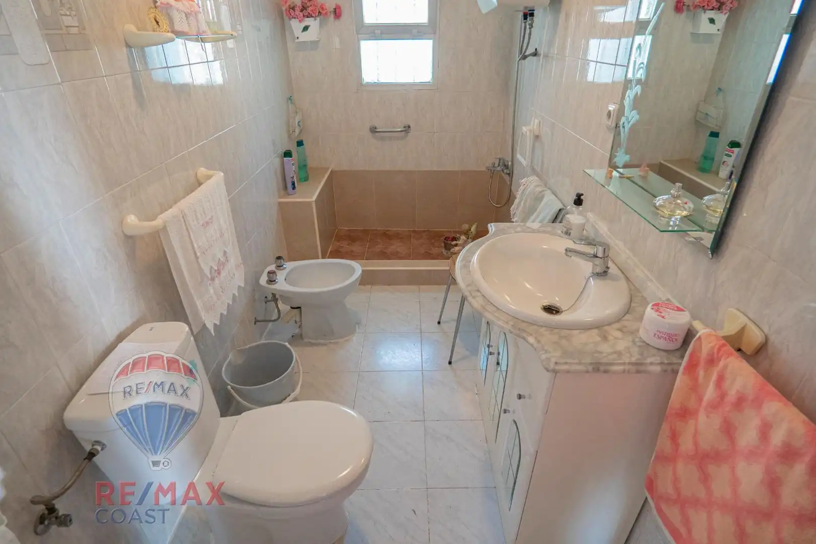 Bany de Casa o xalet en venda en Vélez-Málaga