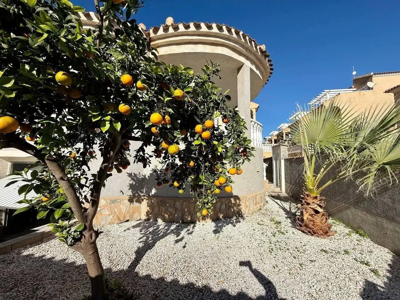 Jardí de Casa o xalet en venda en Orihuela amb Calefacció, Jardí privat i Piscina
