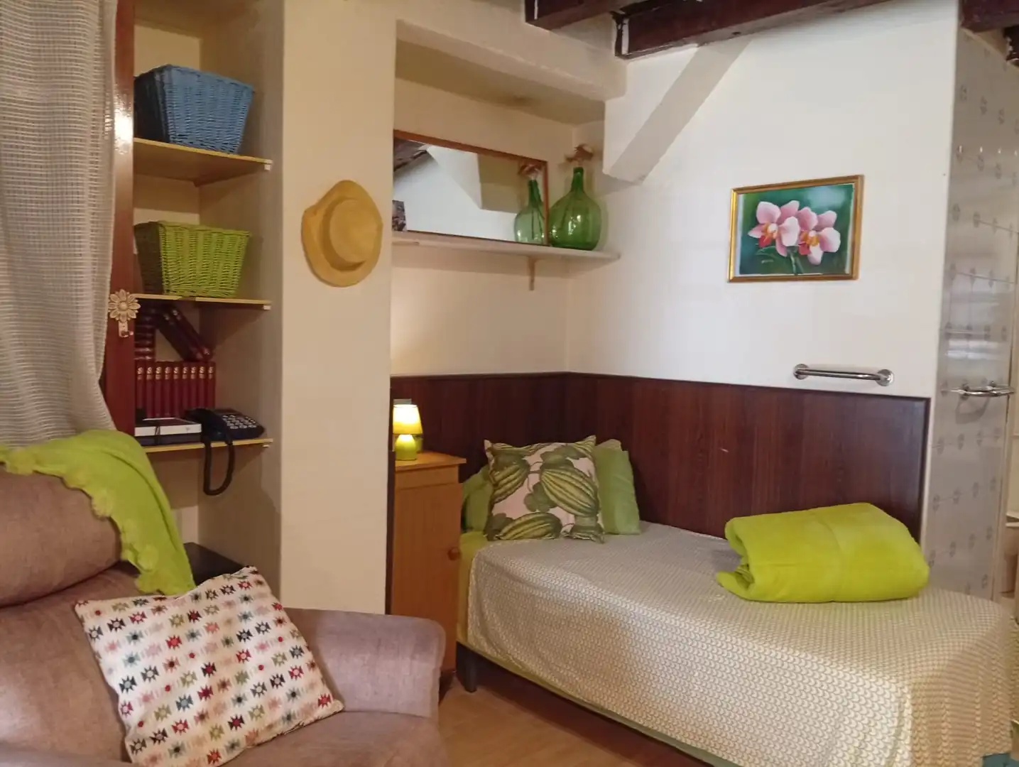 Study for rent in Granada, Granada