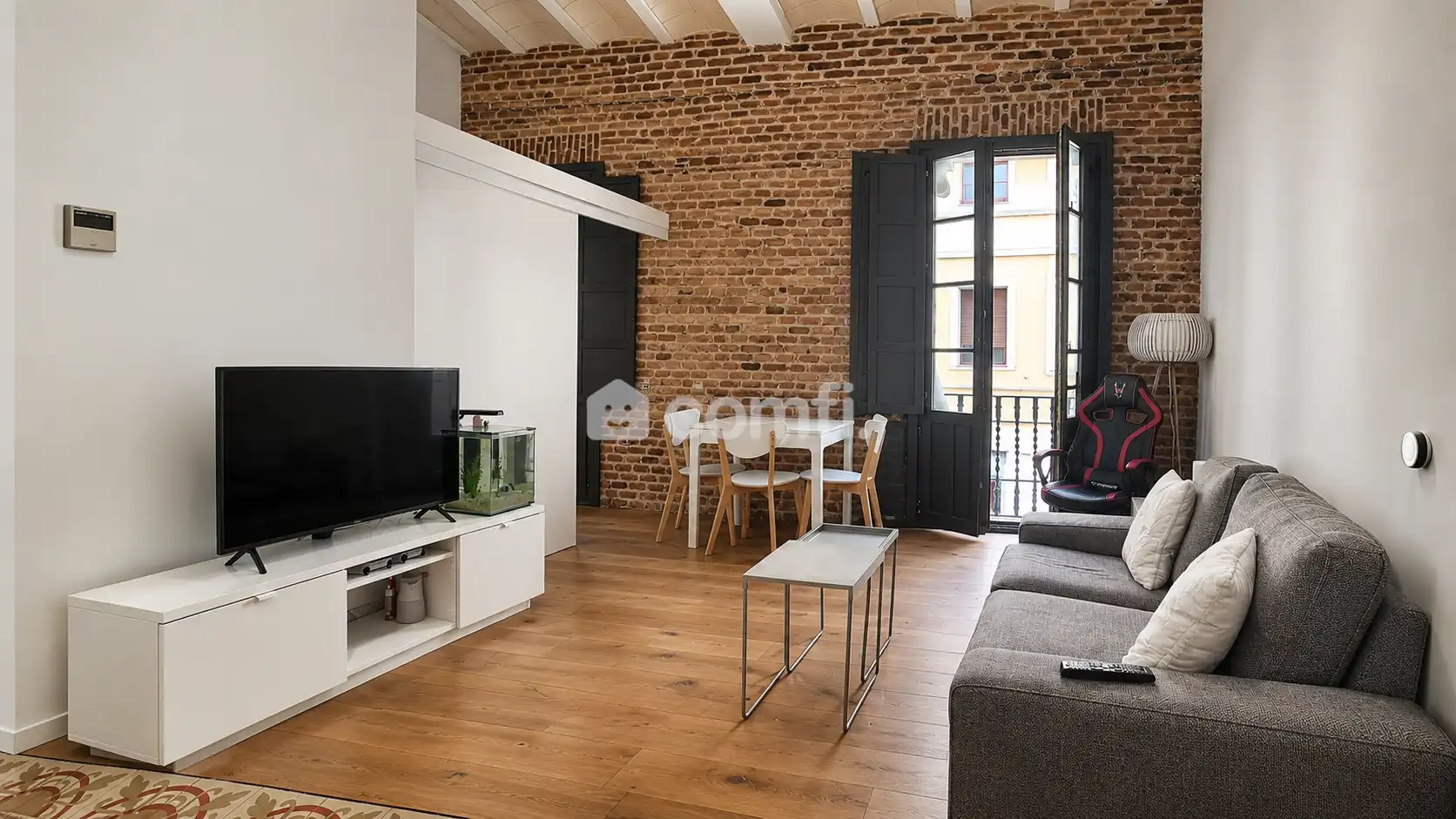Appartamento con terrazza in vendita a Carrer de la Cera