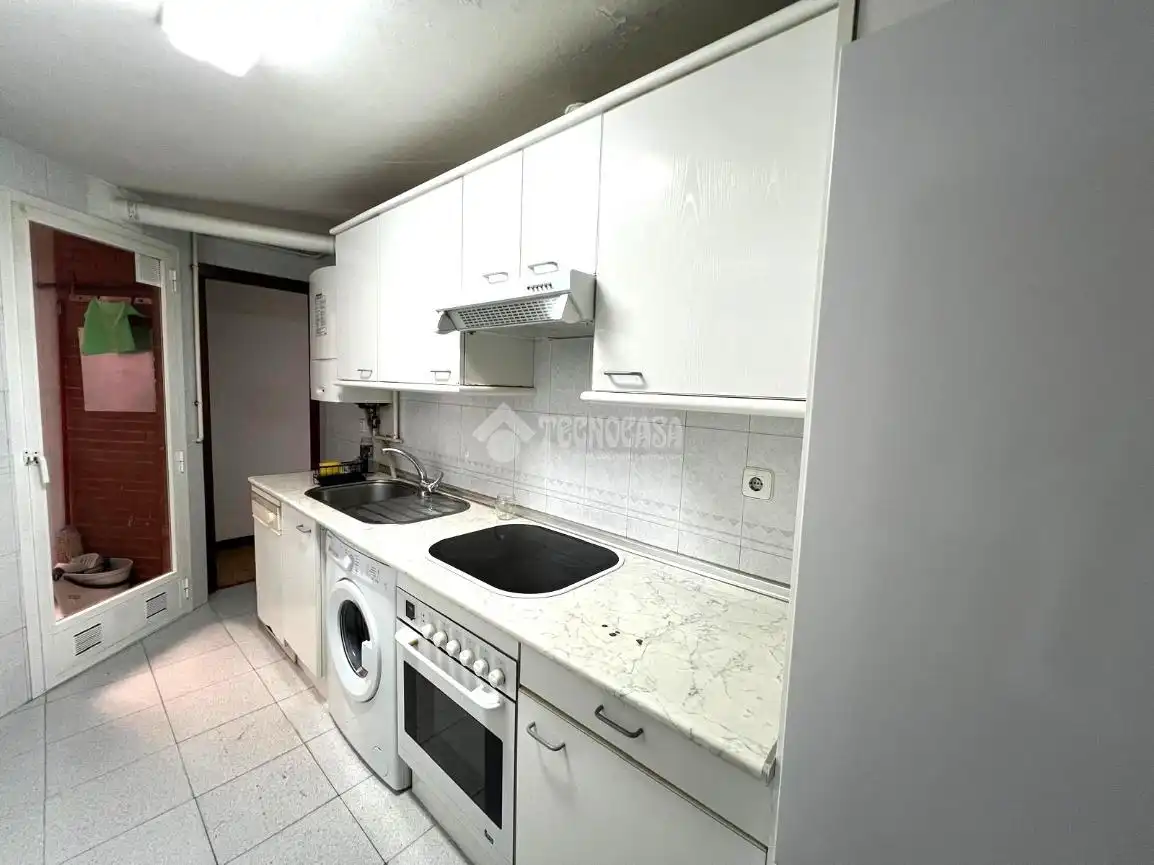 Kitchen of Flat for sale in Móstoles  with Heating and Parquet flooring