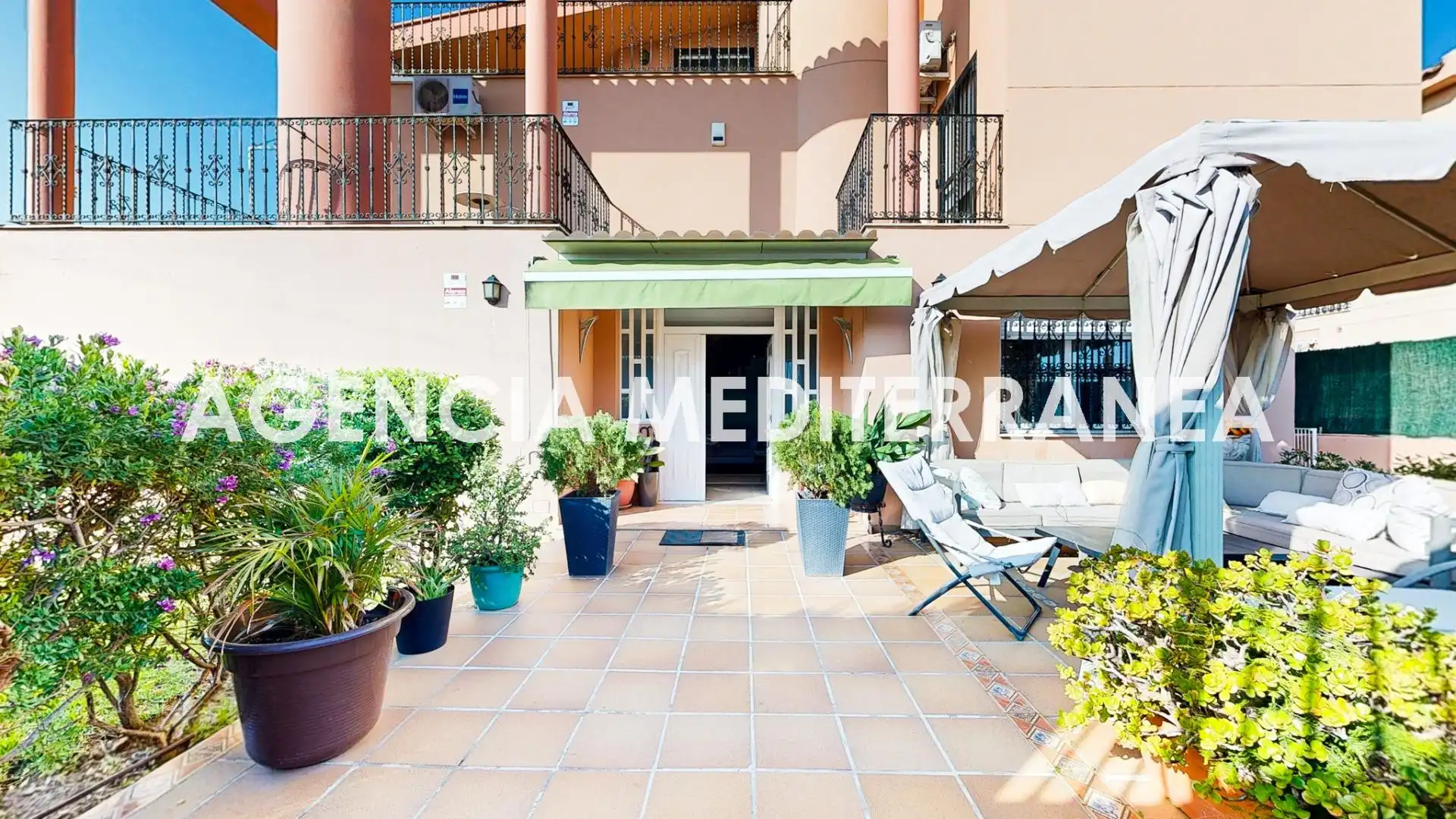 Terrassa de Casa o xalet en venda en El Puig de Santa Maria amb Aire condicionat, Calefacció i Jardí privat