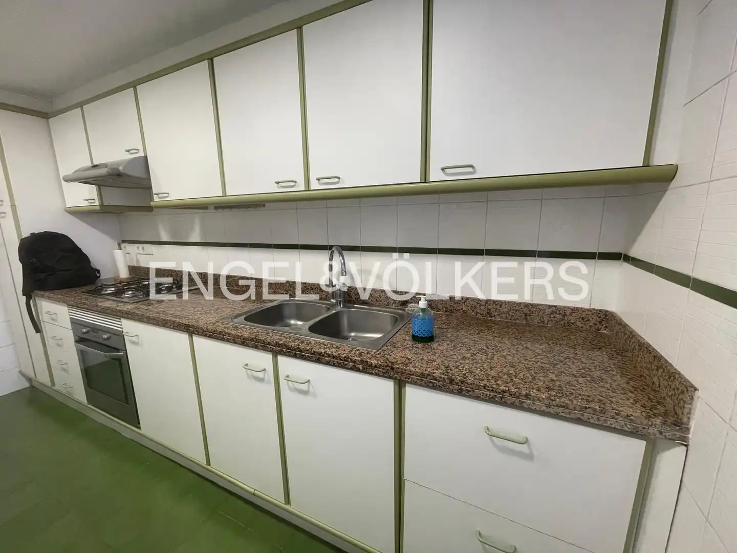 Kitchen of Flat for rent in Valencia  with Air Conditioner and Heating