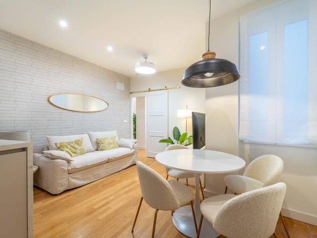 Piso en Venta en Pl. de Uncibay, 9 en Centro Histórico