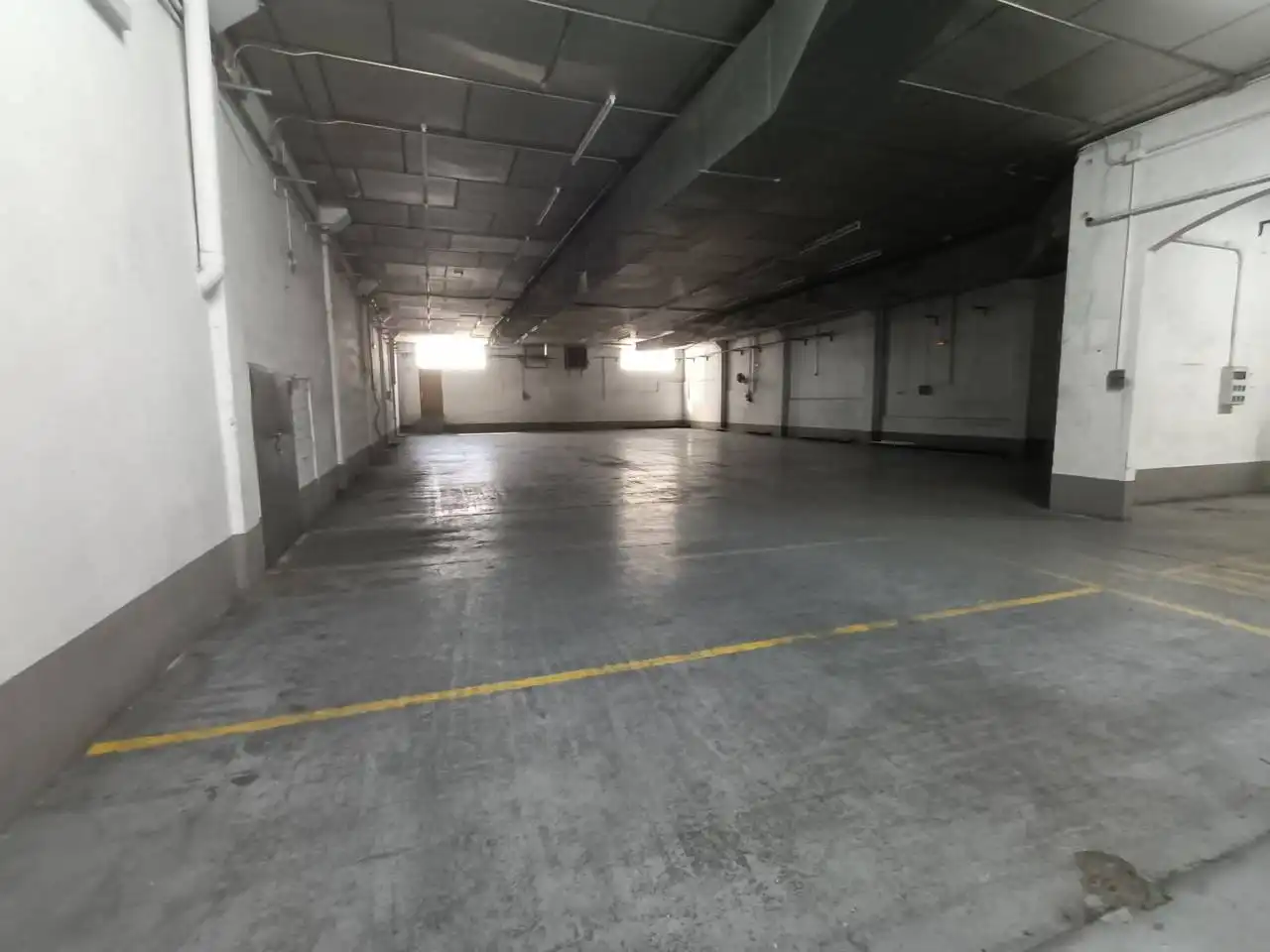 Nave industrial de alquiler en Sant Llorenç Savall con Calefacción