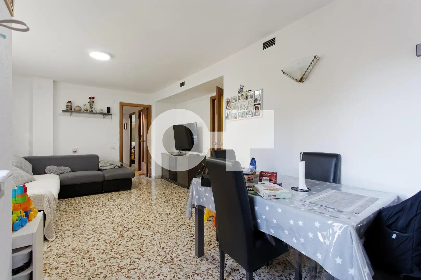 Sala d'estar de Apartament en venda en Cerdanyola del Vallès amb Aire condicionat, Calefacció i Terrassa