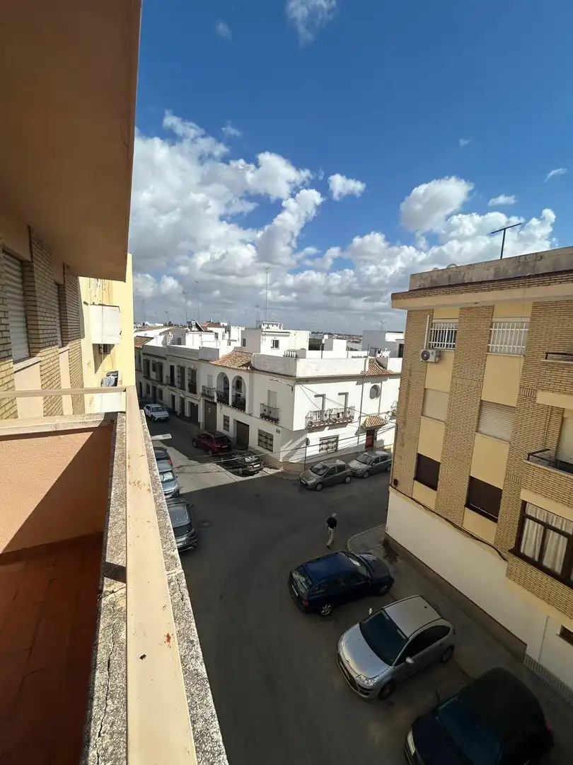 Vista exterior de Piso en venta en Utrera