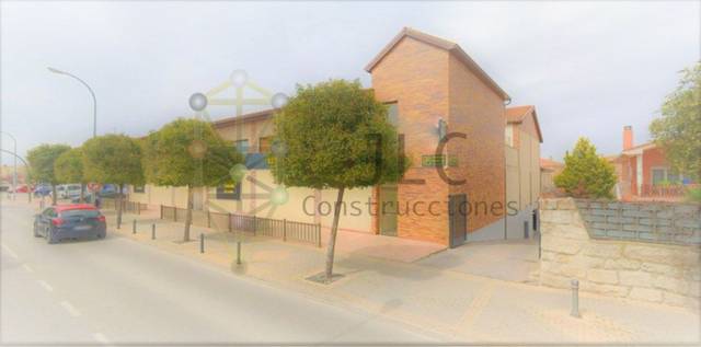 Local comercial en Alquiler en  GU-193 en El Casar