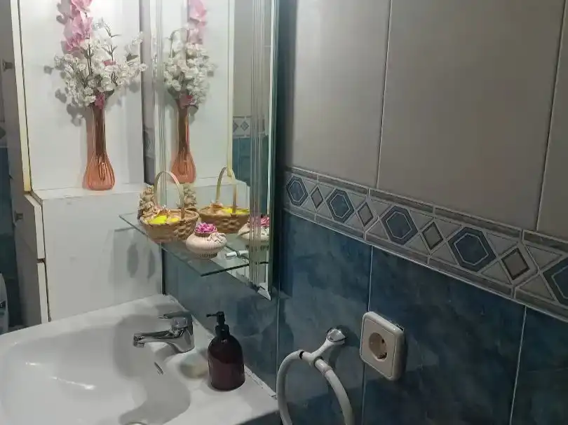 Bany de Casa adosada en venda en Martos amb Jardí privat, Traster i Piscina