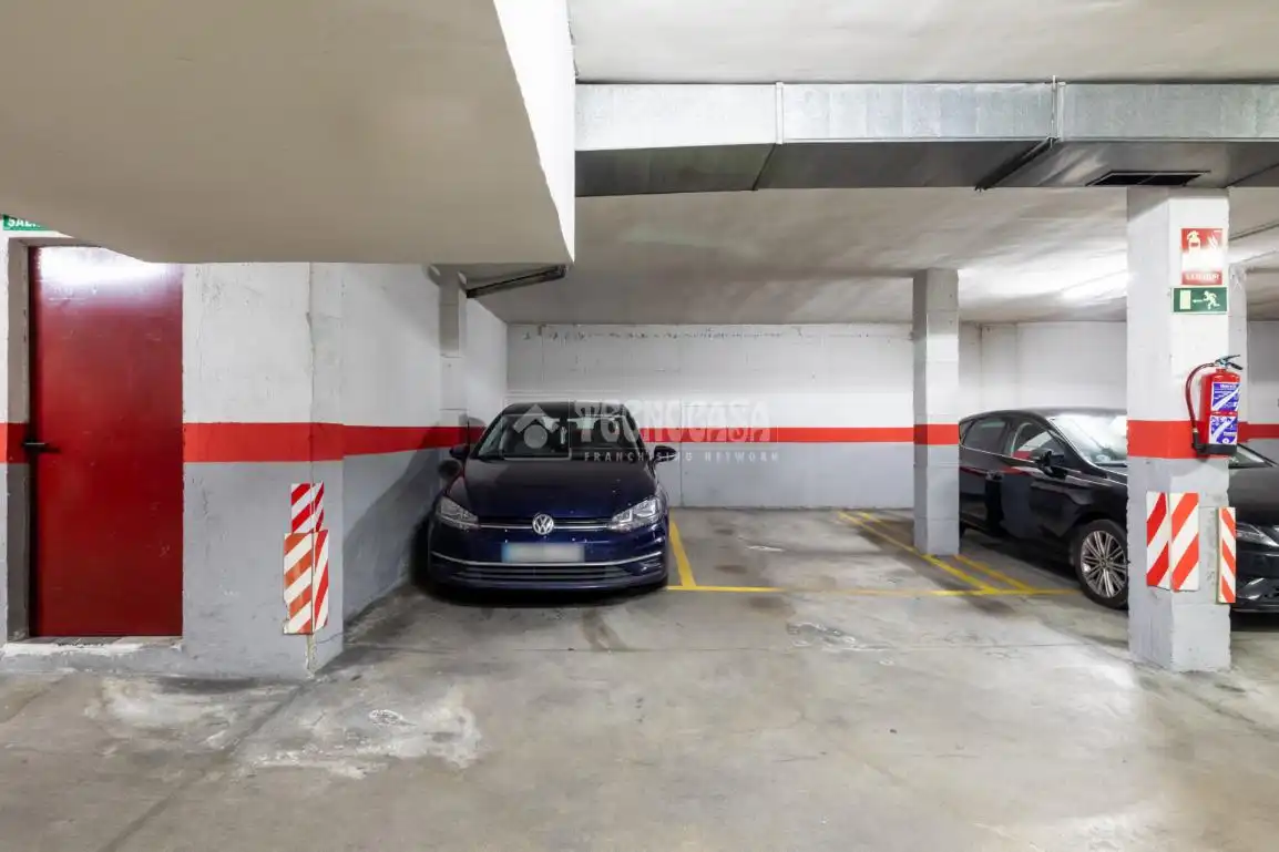 Parkplatz von Wohnung zum Verkauf in Las Rozas de Madrid mit Klimaanlage und Heizung