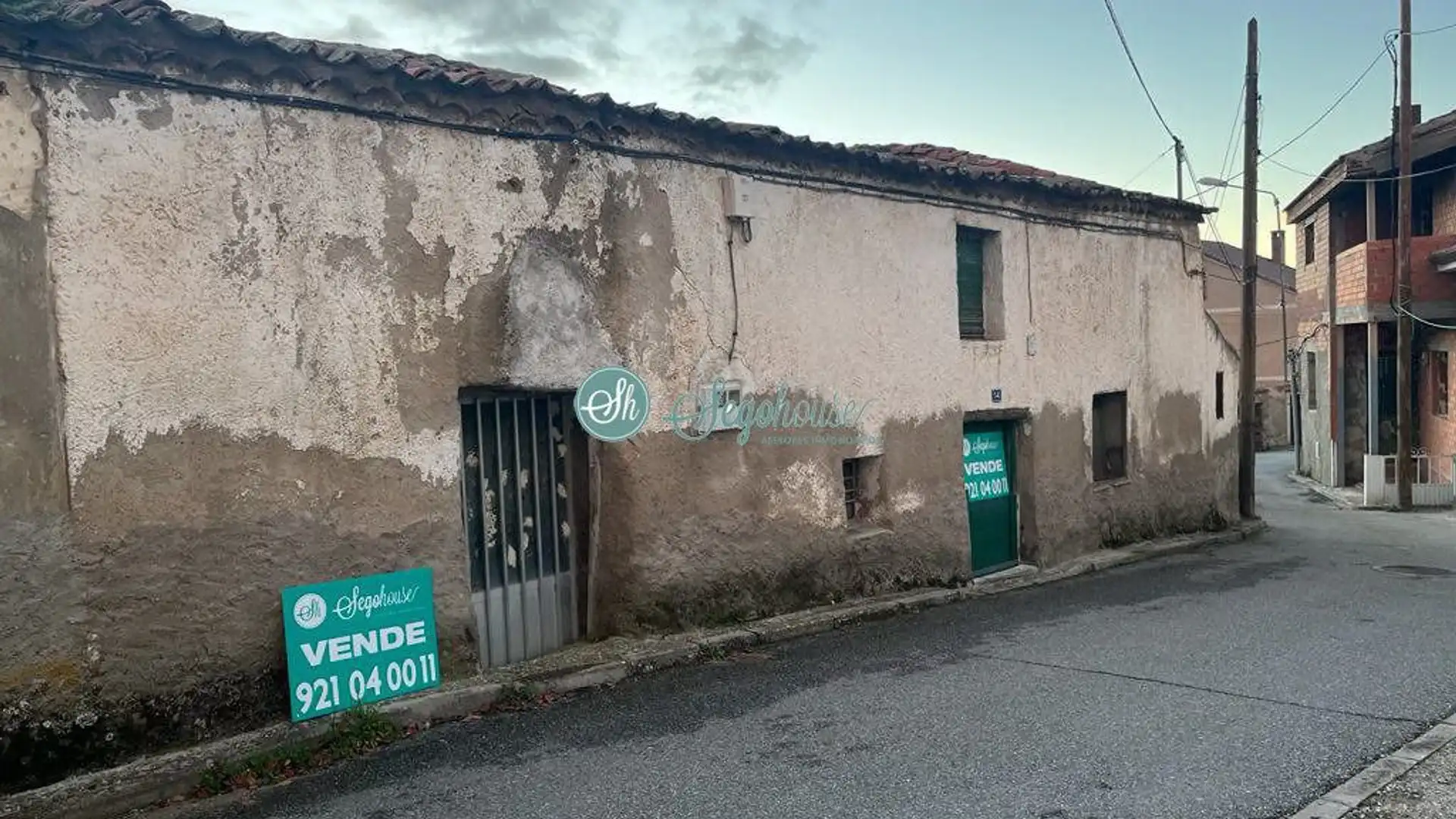 Exterior view of Houses for sale in Segovia Capital