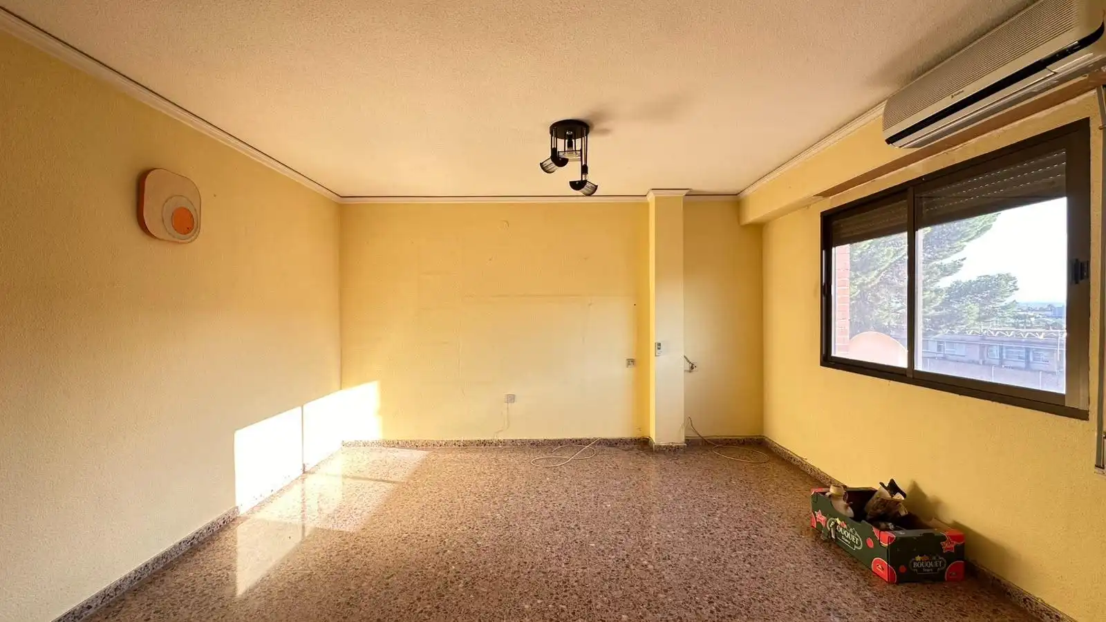 Appartamento con terrazza in vendita a Calle MESTRE FERRER GUARDIA, imagen 5