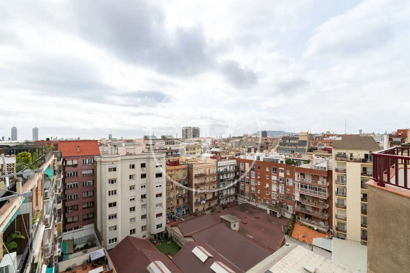 Exterior view of Flat for rent in Barcelona  with Air Conditioner, Heating and Terrace