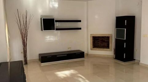 Foto 3 de Casa adosada de alquiler en El Tomillar, Vélez-Málaga