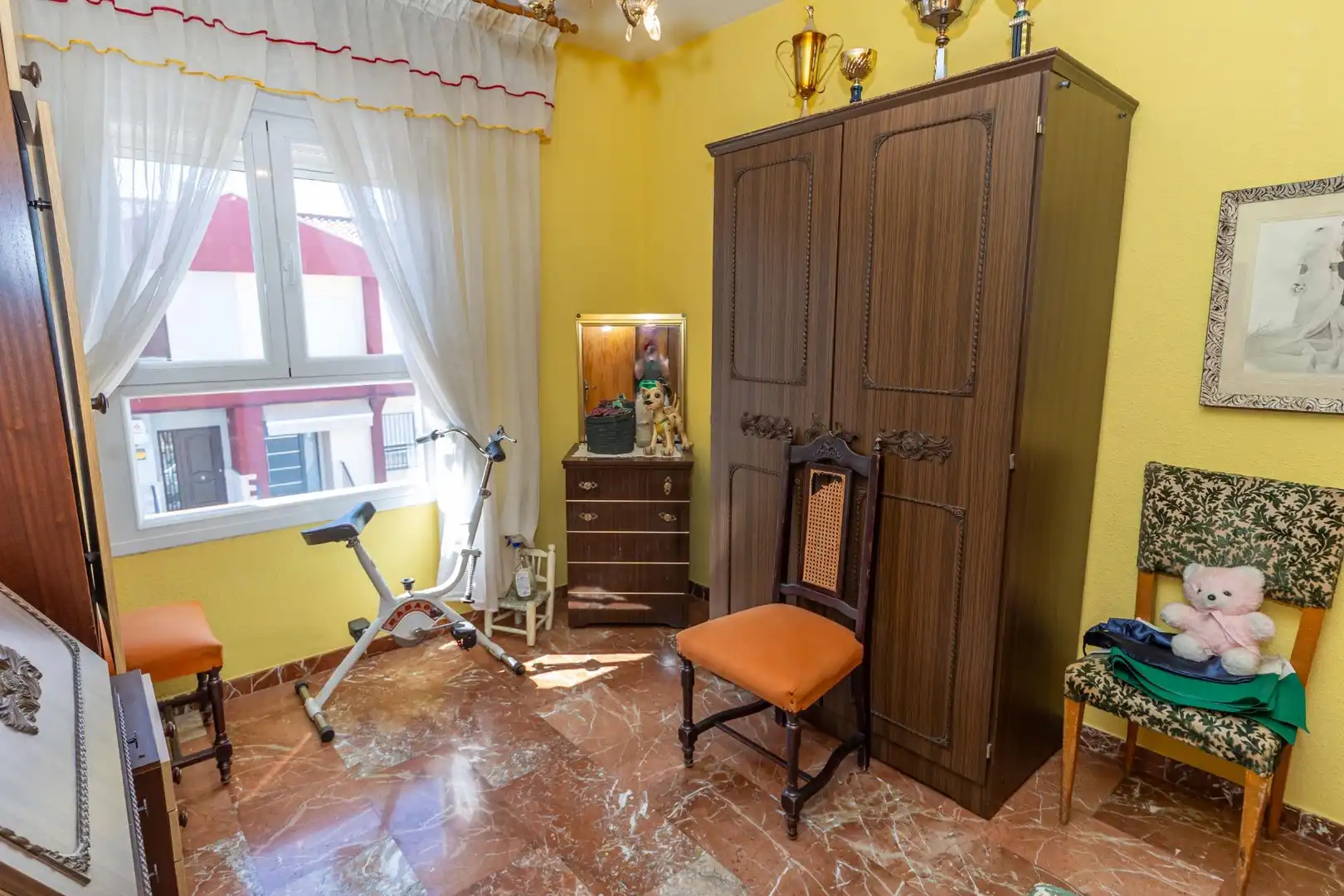Dormitori de Casa adosada en venda en Guadix