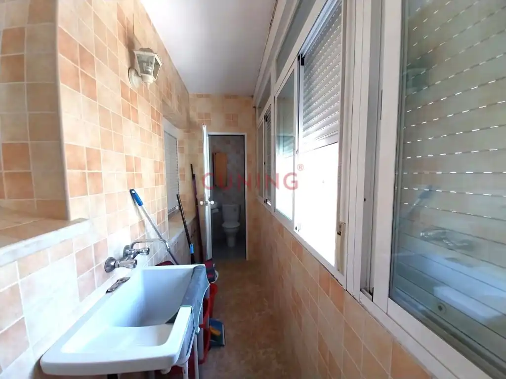 Dormitori de Pis de lloguer en Cáceres amb Aire condicionat i Calefacció