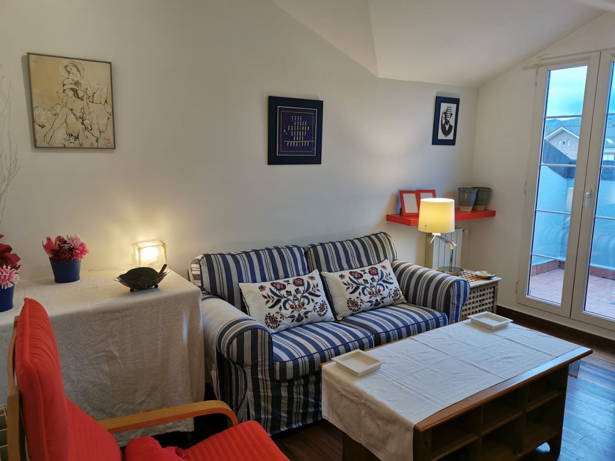 Living room of Flat for sale in Bárcena de Cicero  with Heating, Terrace and Community pool