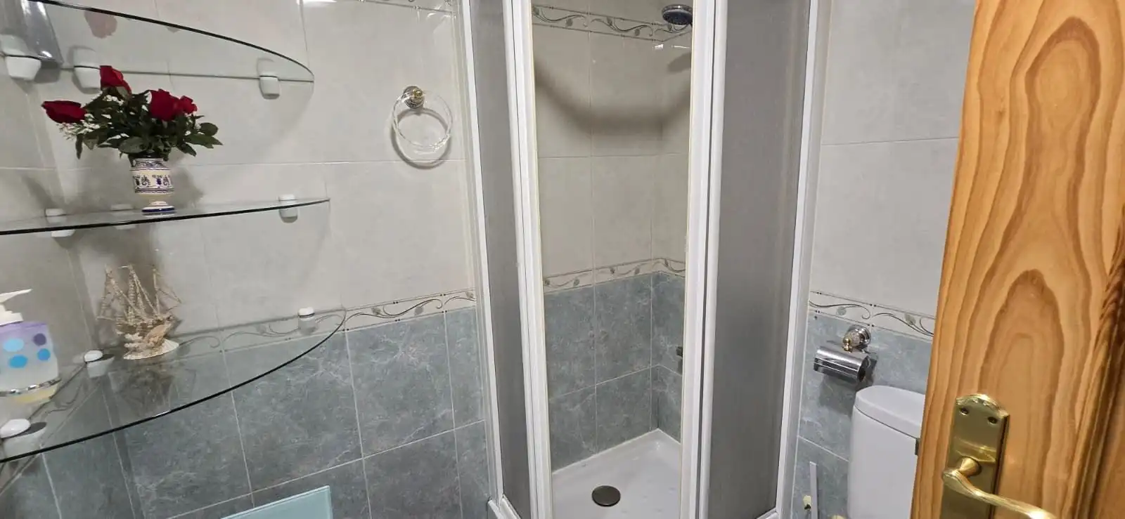 Badezimmer von Wohnung zur Miete in Puertollano mit Klimaanlage, Terrasse und Möbliert