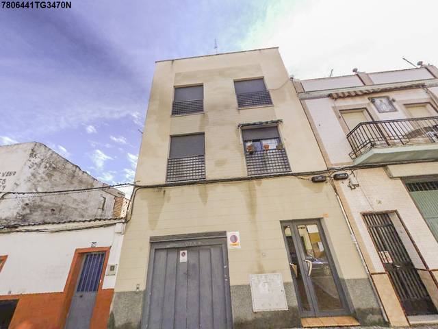 Piso en Venta en C/ Aragón  en El Cerro