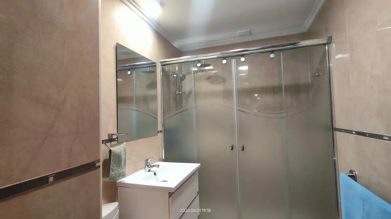 Baño de Piso en venta en Madrid con Aire acondicionado, Calefacción y Parquet