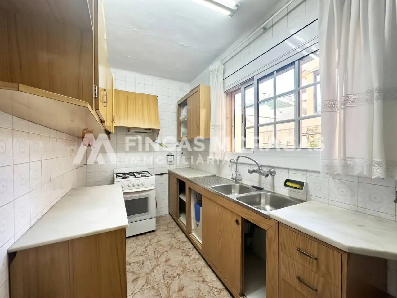 Kitchen of Houses for sale in Centre
