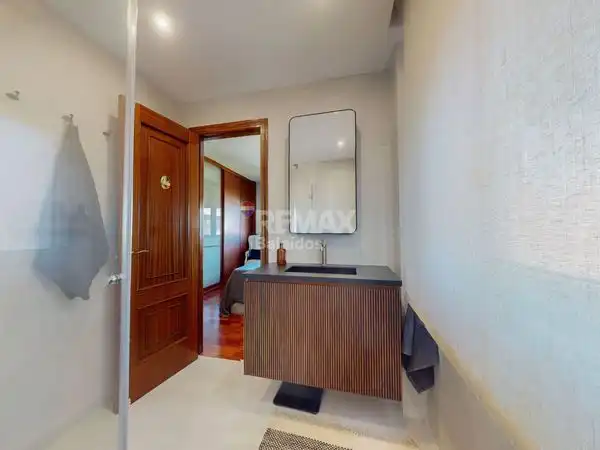 Baño de Casa adosada en venta en Vigo  con Calefacción, Jardín privado y Terraza