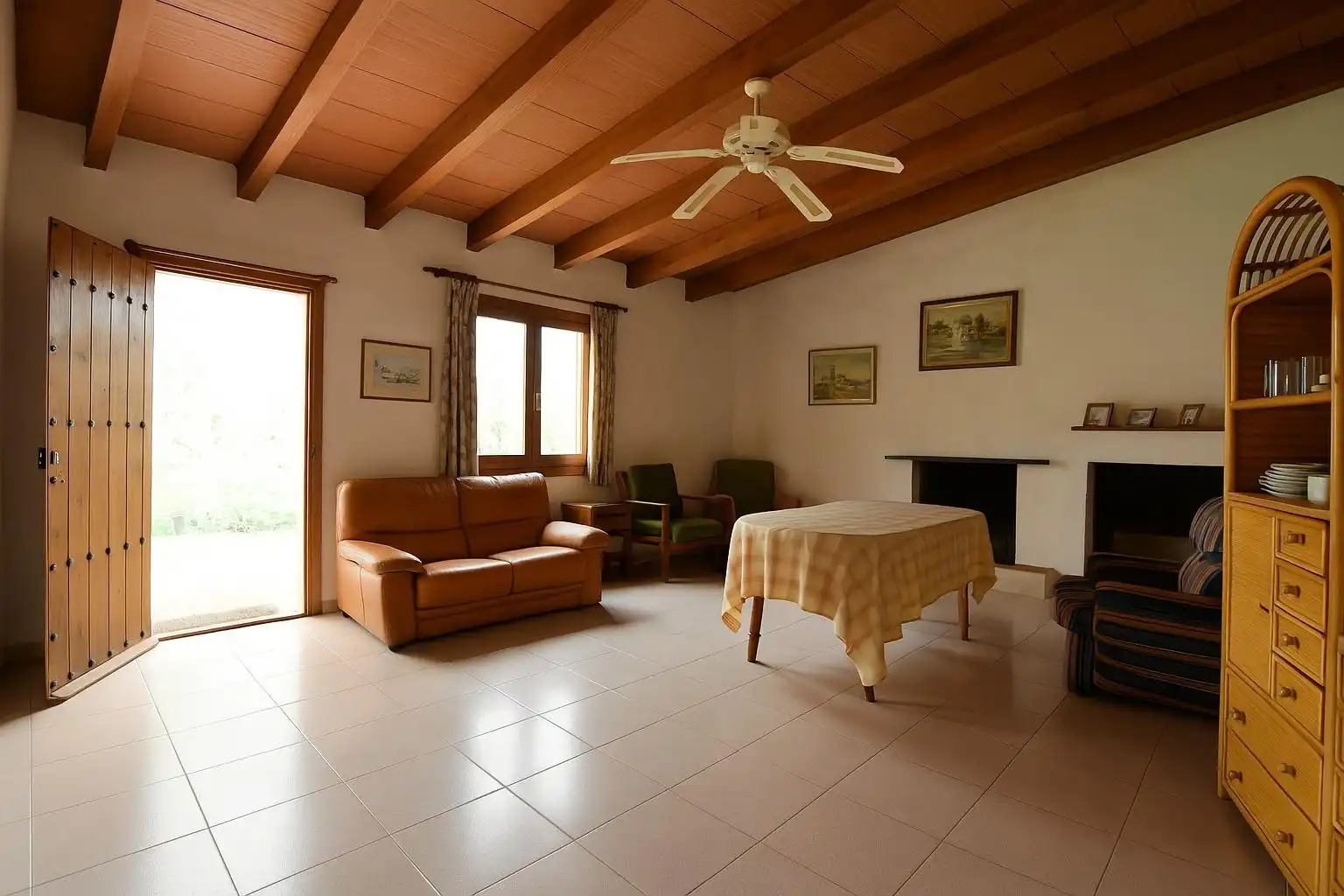 Sala de estar de Finca rústica en venta en Santa Eugènia con Jardín privado