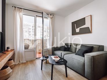 Apartament amb ascensor de lloguer a Carrer del Consell de Cent