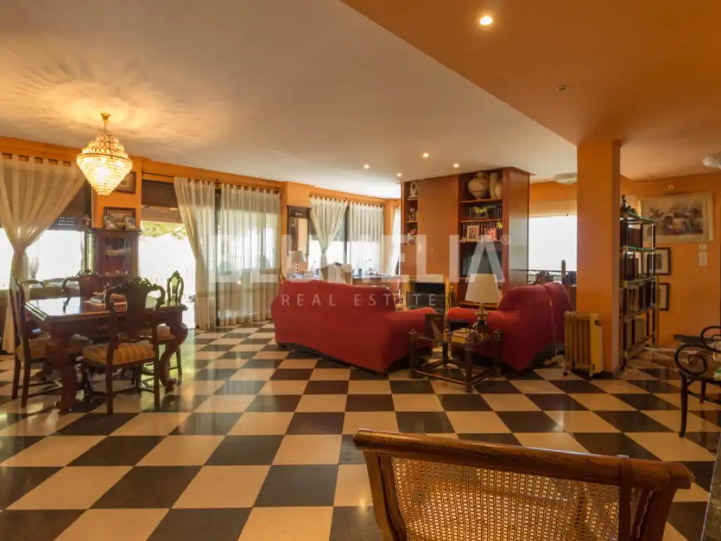 Houses for sale in Las Rotas / Les Rotes